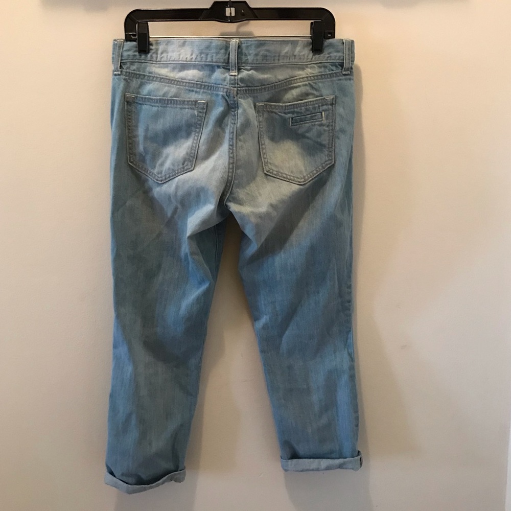 Old Navy distressed Boyfriend Jeans - Picture 2 of 7